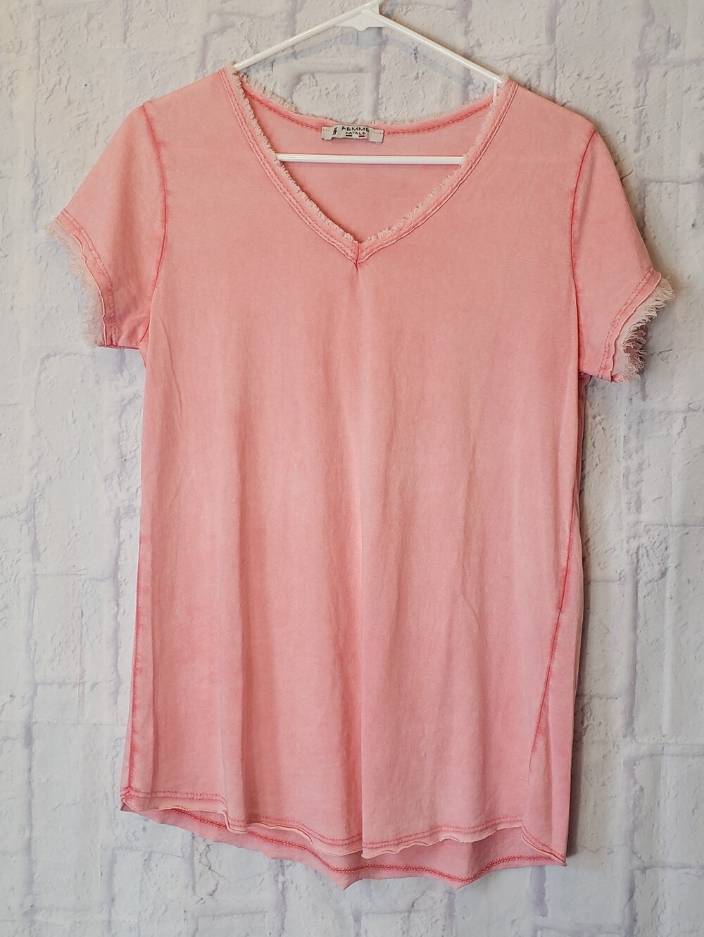FEMME FATALE Pink Cotton Raw Edge V-Neck Tee Small
